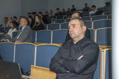 Uczestnicy spotkania, na pierwszym planie dr inż. Krzysztof Boryczko - Prodziekan ds. Kształcenia, fot. B.Motyka